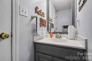1826 Conifer Cir, Charlotte, NC 28213 - Photo 21
