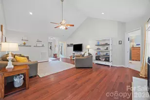 808 Chipmeadow Ln, York, SC 29745 - Photo 7
