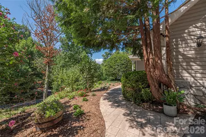 602 Hidden Springs Drive, Asheville, NC 28804 - Photo 3