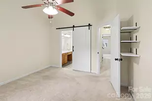 8618 Fox Chase Ln, Charlotte, NC 28269 - Photo 19