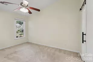 8618 Fox Chase Ln, Charlotte, NC 28269 - Photo 17