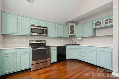 8401 Southgate Commons Drive, Charlotte, NC 28277 - Photo 7