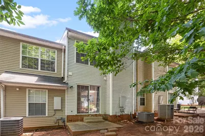 6404 Windsor Gate Lane, Charlotte, NC 28215 - Photo 23