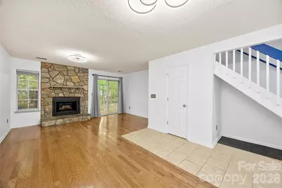 6404 Windsor Gate Lane, Charlotte, NC 28215 - Photo 9