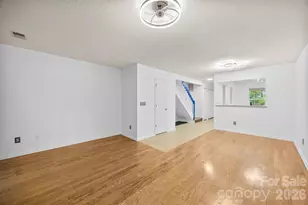6404 Windsor Gate Ln, Charlotte, NC 28215 - Photo 11