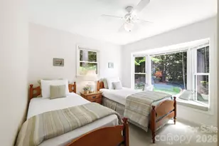 211 Rhododendron Ave, Black Mountain, NC 28711 - Photo 27