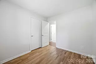8313 Houndstooth Dr, Charlotte, NC 28227 - Photo 15