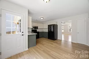 8313 Houndstooth Dr, Charlotte, NC 28227 - Photo 23