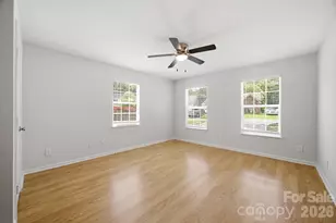 8313 Houndstooth Dr, Charlotte, NC 28227 - Photo 27