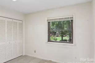 1 Bridle Path Ct, Hendersonville, NC 28791 - Photo 25