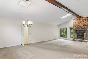 1 Bridle Path Ct, Hendersonville, NC 28791 - Photo 7