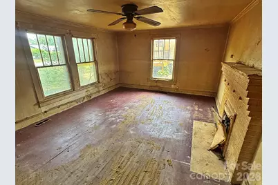 2806 Royal Avenue, Kannapolis, NC 28083 - Photo 3