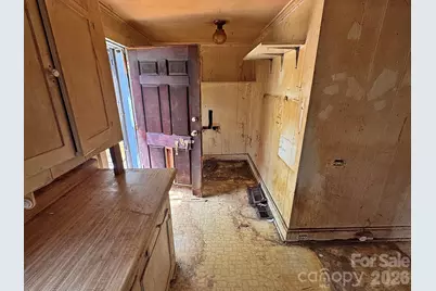 2806 Royal Avenue, Kannapolis, NC 28083 - Photo 5
