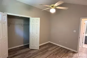 4370 Fellows Ln, Charlotte, NC 28215 - Photo 9