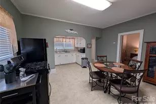 507 E 10th St, Kannapolis, NC 28083 - Photo 13