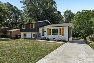 3414 Winterfield Pl, Charlotte, NC 28205 - Photo 3