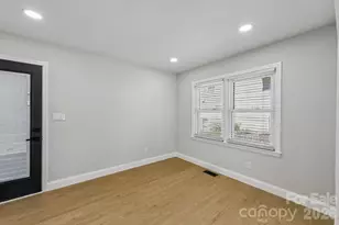 3414 Winterfield Pl, Charlotte, NC 28205 - Photo 11