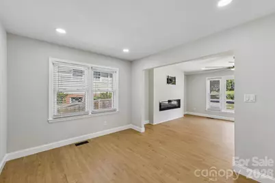 3414 Winterfield Place, Charlotte, NC 28205 - Photo 11