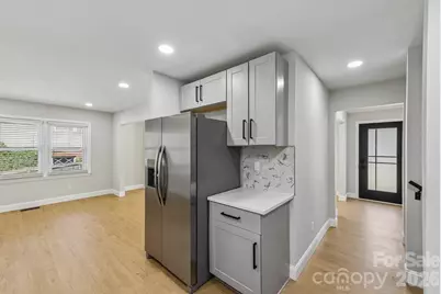 3414 Winterfield Place, Charlotte, NC 28205 - Photo 15