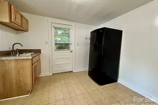 4 Arbutus Rd, Asheville, NC 28805 - Photo 9