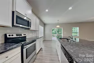14935 Boudins Ln, Charlotte, NC 28278 - Photo 3