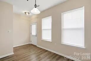 614 E 9th St, Charlotte, NC 28202 - Photo 19