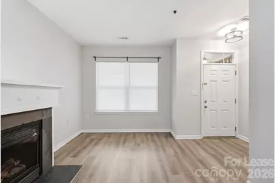 614 E 9th Street, Charlotte, NC 28202 - Photo 11