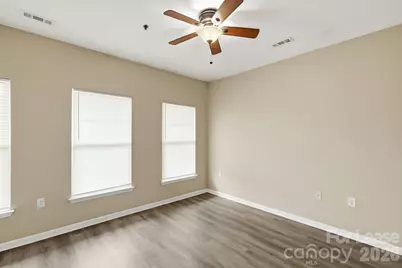 614 E 9th Street, Charlotte, NC 28202 - Photo 25