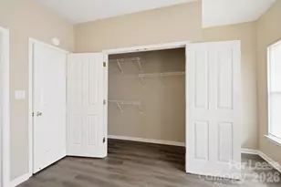 614 E 9th St, Charlotte, NC 28202 - Photo 29