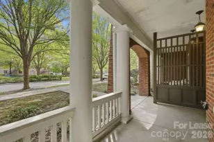 614 E 9th St, Charlotte, NC 28202 - Photo 5