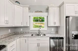 204 Mostert Dr, Asheville, NC 28804 - Photo 15