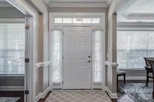 10524 Royal Winchester Dr, Charlotte, NC 28227 - Photo 3