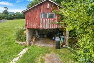 50 Rocky Branch Rd, Waynesville, NC 28786 - Photo 3