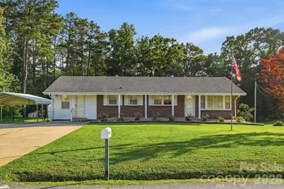 112 Brookside Drive, Union, SC 29379 - Photo 1