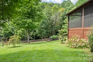 729 Joe Carver Rd, Waynesville, NC 28785 - Photo 5