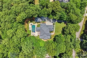 832 Savile Ln, Fort Mill, SC 29715 - Photo 5
