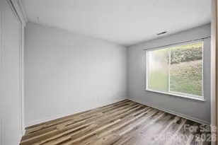 9505 University Terrace Dr, Charlotte, NC 28262 - Photo 17