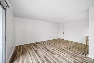 9505 University Terrace Dr, Charlotte, NC 28262 - Photo 5