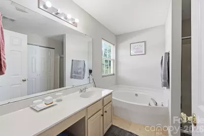 8818 Norway Court, Charlotte, NC 28269 - Photo 19