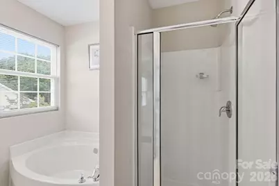 8818 Norway Court, Charlotte, NC 28269 - Photo 21
