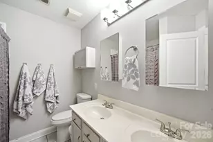 1029 Park West Dr, Charlotte, NC 28209 - Photo 15