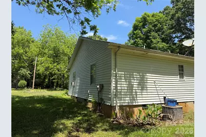 4355 Bob Street, Claremont, NC 28610 - Photo 7