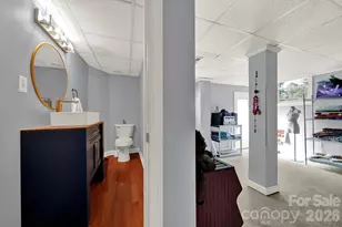 2311 Laurelwood Cir, Charlotte, NC 28214 - Photo 23
