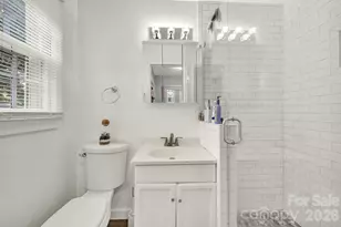 2311 Laurelwood Cir, Charlotte, NC 28214 - Photo 15