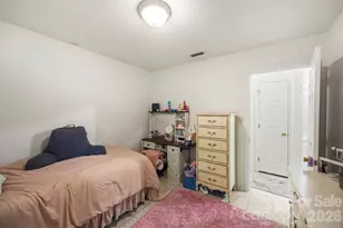 6010 Pleasant Grove Rd, Charlotte, NC 28216 - Photo 11