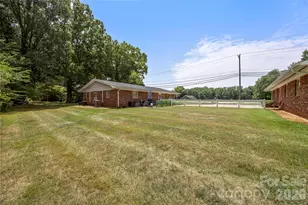 6010 Pleasant Grove Rd, Charlotte, NC 28216 - Photo 35