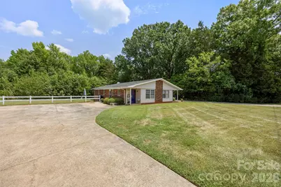 6010 Pleasant Grove Road, Charlotte, NC 28216 - Photo 29