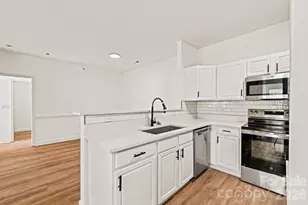 16409 Golden River Ln, Charlotte, NC 28277 - Photo 9