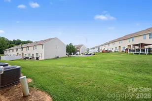 9369 Hamel St, Charlotte, NC 28215 - Photo 17
