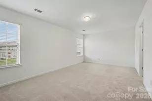 9369 Hamel St, Charlotte, NC 28215 - Photo 11